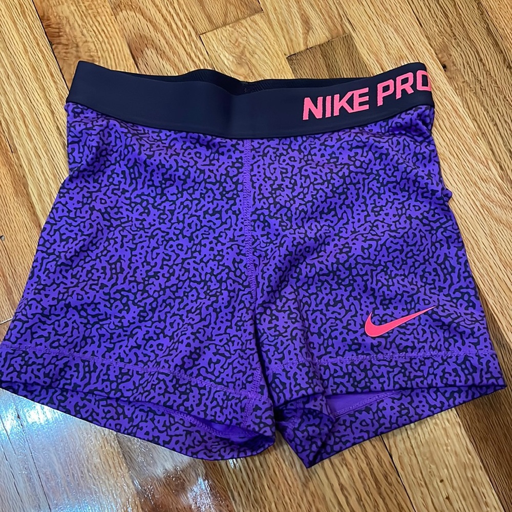 Nike. Spandex. Size S.